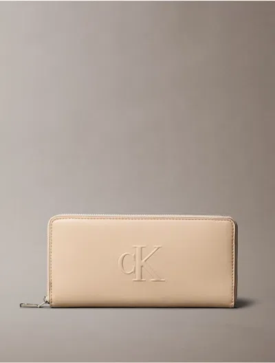 Calvin Klein Women's Sculpted Impression Zip Wallet In Crockery