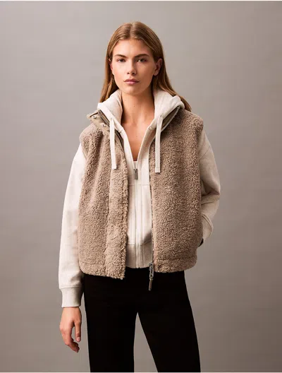 Calvin Klein Women's Sherpa Cocoon Vest In Brindle