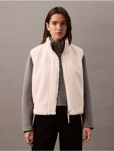 Calvin Klein Women's Sherpa Cocoon Vest In Dew