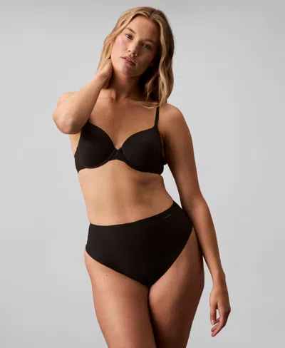 Calvin Klein Women's Stay-put Mesh Thong Underwear Qf8165