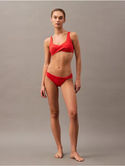 CALVIN KLEIN WOMEN'S STRUCTURED TWIST BRALETTE BIKINI TOP