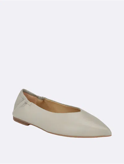 Calvin Klein Women's Women's Saylory Flat In White