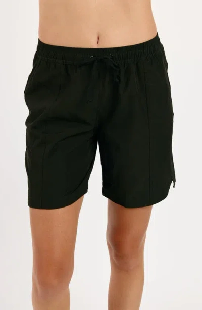 Calypsa 7" Board Shorts In Black