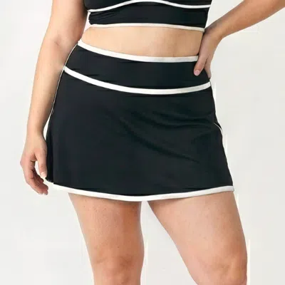 Calypsa Plus Size Short Swim Skirt Two-toned Collection In Black
