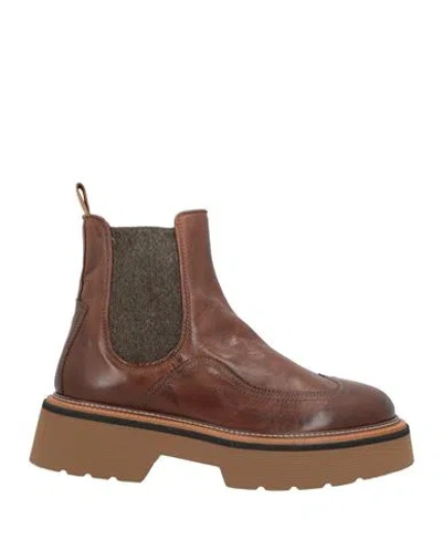 Camerlengo Woman Ankle Boots Brown Size 7 Leather