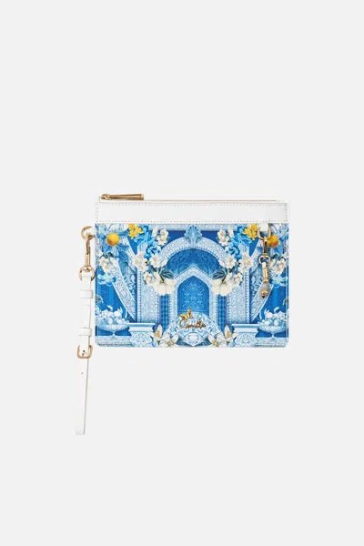 Camilla Clutch With Wristlet De Nada Granada In Red