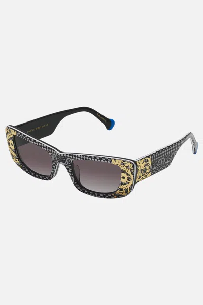 Camilla Ciao Ciao Sunglasses Look Up Tesoro In Black