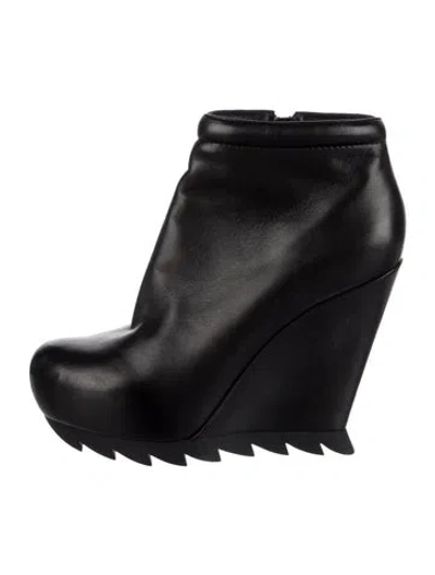 Pre-owned Camilla Skovgaard Leather Boots In Black