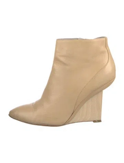 Pre-owned Camilla Skovgaard Leather Boots In Neutral