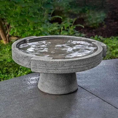 Campania International Concept Birdbath In Aged Limestone