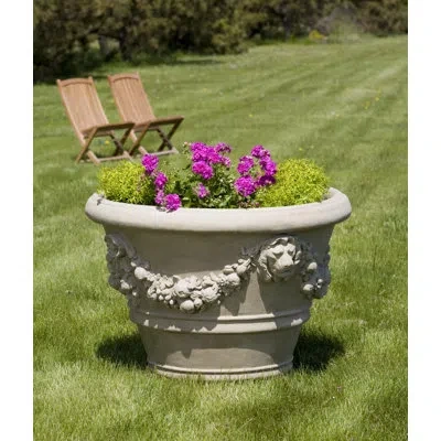 Campania International Morris Cast Stone Pot Planter In English Moss