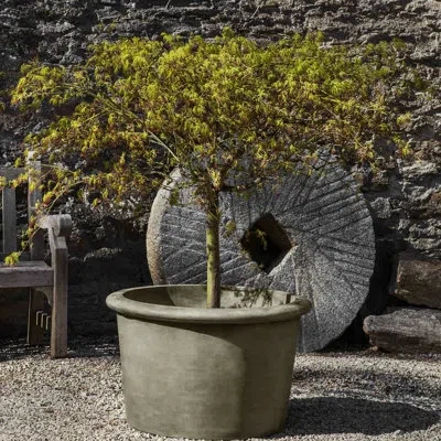 Campania International Palo Alto Cast Stone Pot Planter In Verde