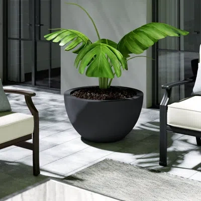 Campania International Piccadilly Fiber Clay Composite Pot Planter In Onyx Black Lite