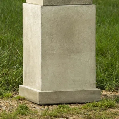Campania International Savoy Pedestal In Verde