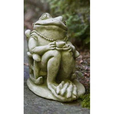 Campania International Tea Statue In English Moss