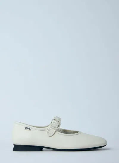Camper Casi Casi Flats