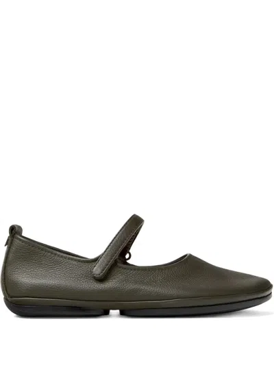 CAMPER DANCERS CAMPER