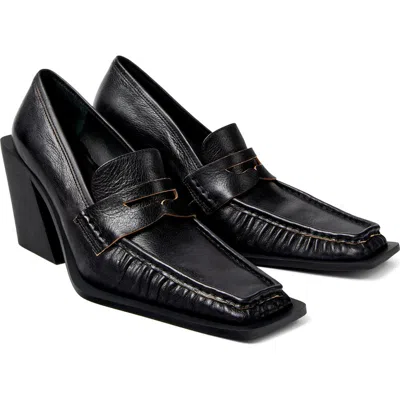 Camper Escandalo Loafer Pump In Black