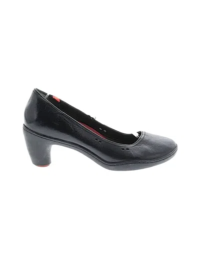 Pre-owned Camper Heels In Black