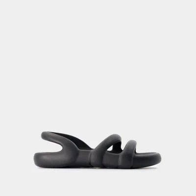 Camper Kobarah Moulded Sandals In Black