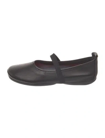 Pre-owned Camper Leather Mary Jane Flats In Black