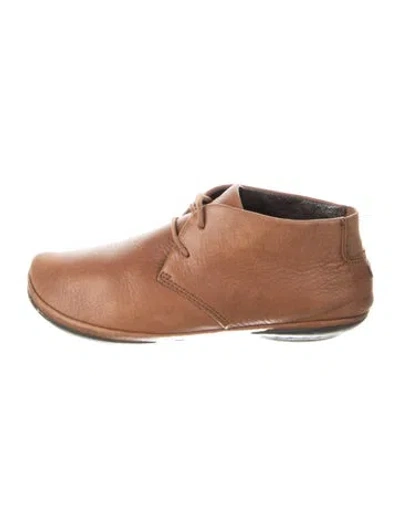 Pre-owned Camper Leather Oxfords In Brown