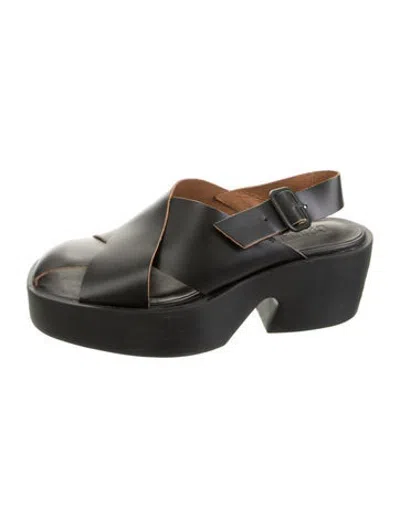 Pre-owned Camper Leather Pumps In Green