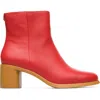 Camper Meda In Red