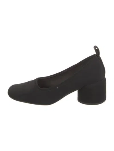 Pre-owned Camper Pumps In Black