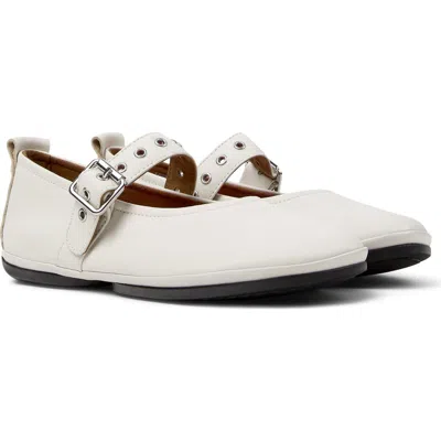 Camper Right Nina Ballerina Flat In White