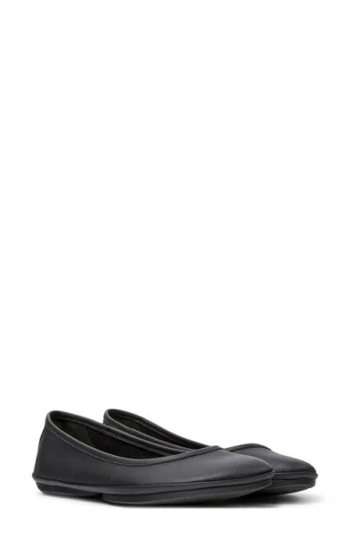 Camper Right Nina Ballet Flat In Black