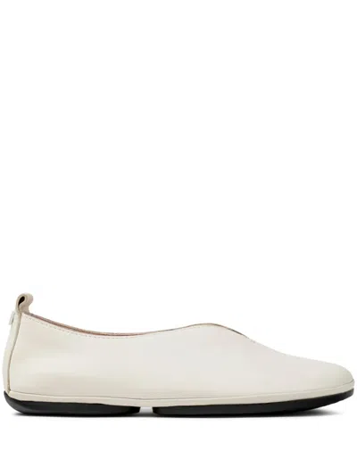 Camper Right Nina Ballet Flats In White