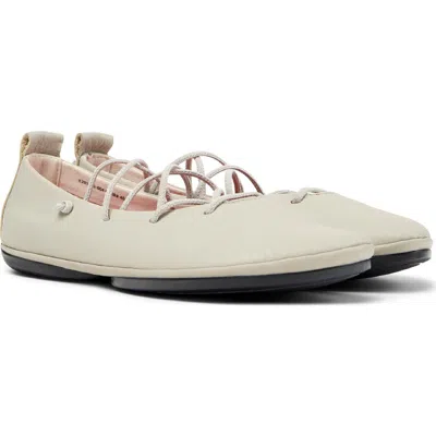 Camper Right Nina Flat In White