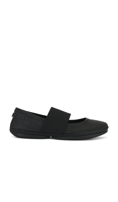 Camper Round-headed Mary Jane Shoes In Black