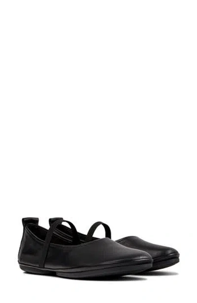 Camper Right Nina Flat In Black
