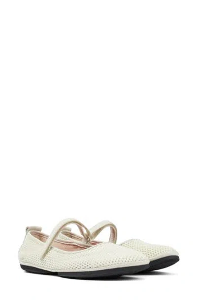 Camper Right Nina Mary Jane Flat In White