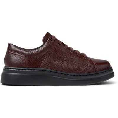Camper Runner Up In Burgundy