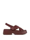 Camper Tasha Sandalen Mit Schnalle In Brown