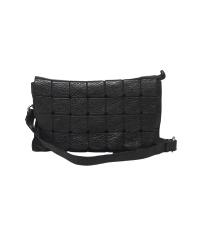 Campomaggi Textured Leather Crossbody Bag With Zip Closure