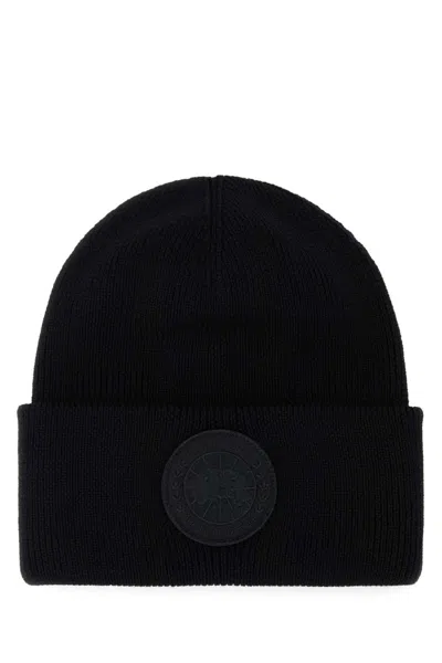 CANADA GOOSE BLACK LOGO BEANIE HAT