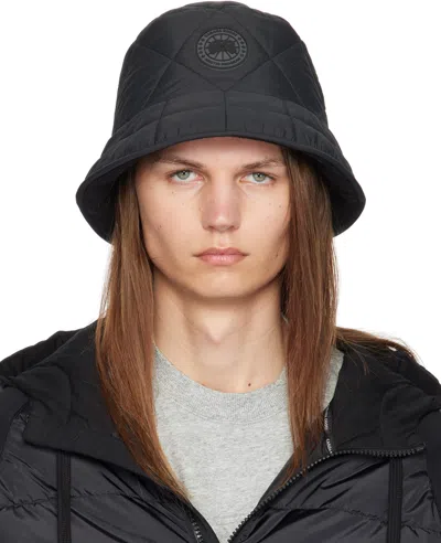 Canada Goose Black Puffer Reversible Bucket Hat In Black - Noir