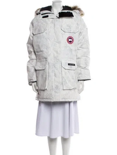 Pre-owned Canada Goose Down Coat In White