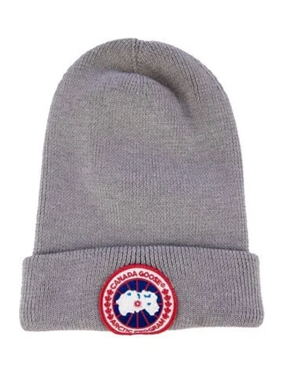 Pre-owned Canada Goose Grey Wool  Winter Beanie With Logo Up Front In Gray