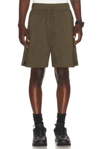 Canada Goose Killarney Logo Patch Shorts In Green