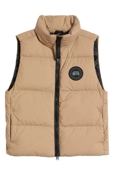 Canada Goose Lawrence 750 Fill Power Down Waistcoat In Desert Sand-sable Desert