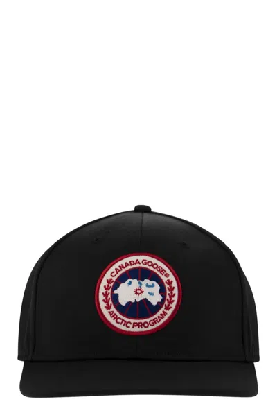 Canada Goose Logo Baseball Cap In Black