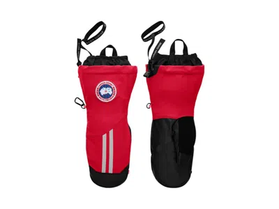Pre-owned Canada Goose Men's  Snow Mantra Mittens In Red