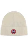 Canada Goose Berretto A Coste Con Logo In Neutral