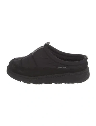 Pre-owned Canada Goose Nylon Sneakers In Black