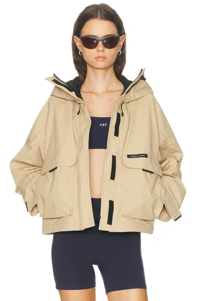 Canada Goose Quest Jacket In Neutral